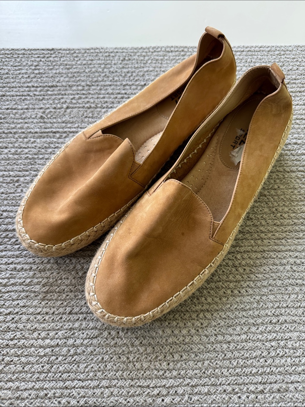 Vaneli Tan Suede Espadrille Slip-Ons Size 9